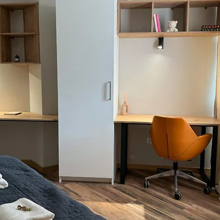 A1 - Kings Big - Haven - Two Shared Bathrooms Warsaw
