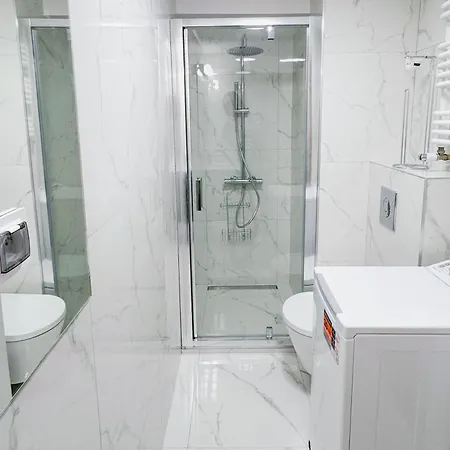 A1 - Kings Big - Haven - Shared Bathrooms - Self Check-in * Varsóvia