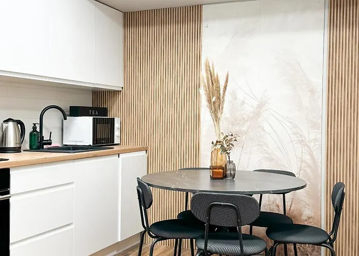 A1 - Kings Big - Haven - Shared Bathrooms - Self Check-in Lejlighed Warszawa